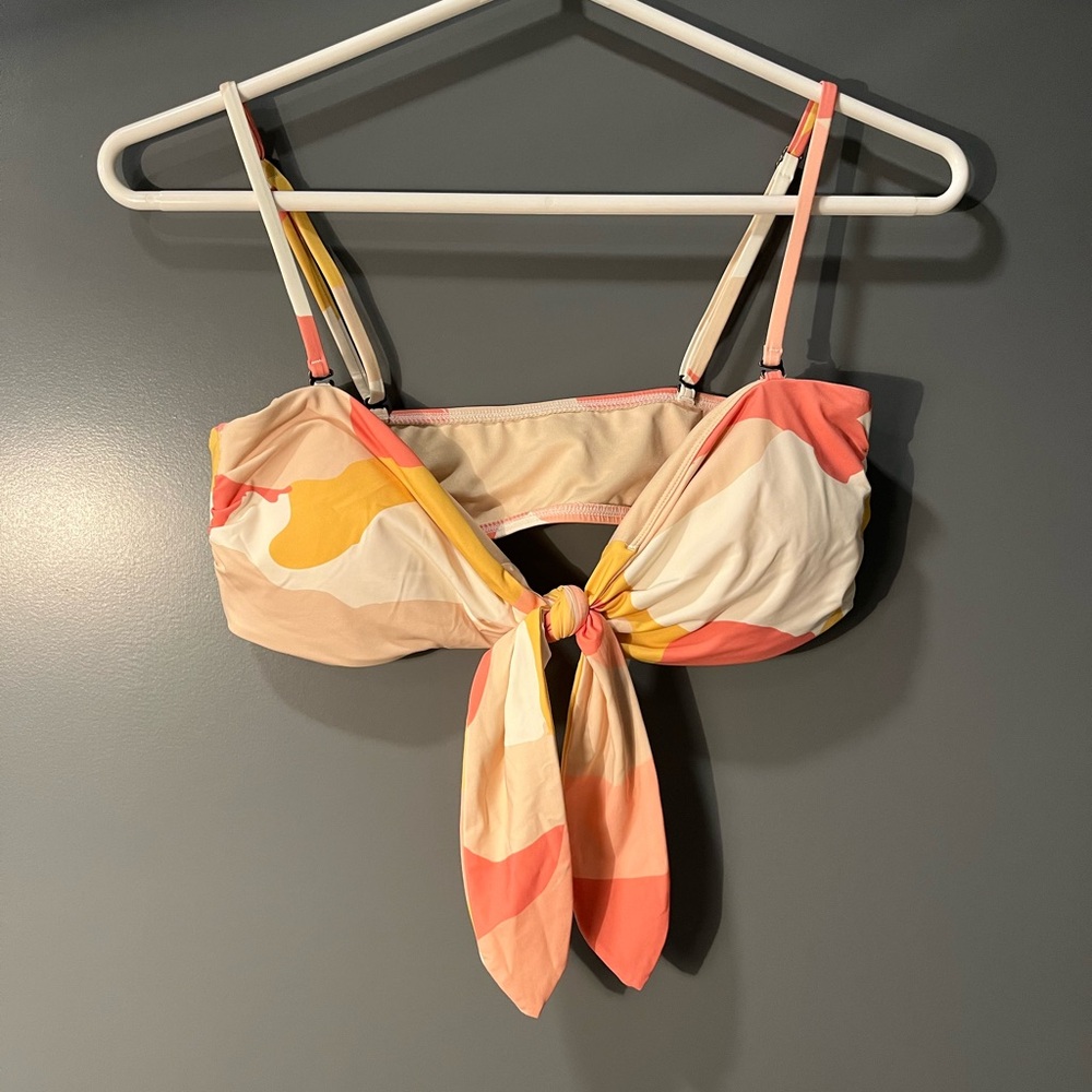 Roxy Bikini top, swimsuit small